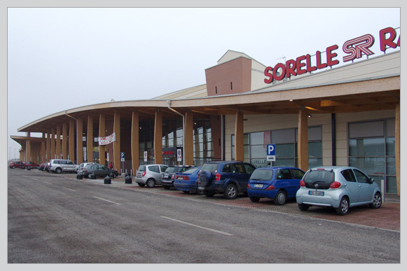 Centro commerciale Sorelle Ramonda - Codevilla (PV)